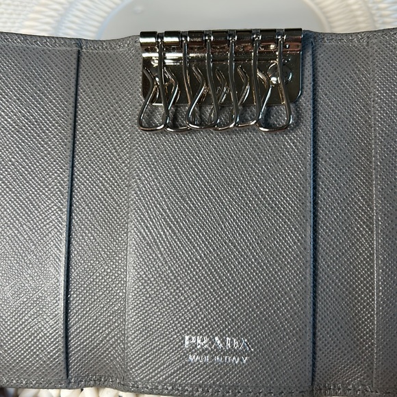 Authentic Prada Saffiano Ribbon Key Wallet - Picture 6 of 10